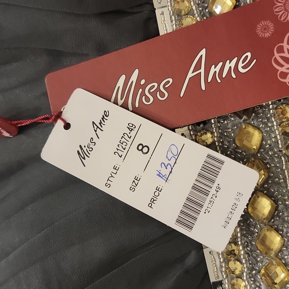 # 55. Formal/ Evning Dress. - Picture 7 of 14